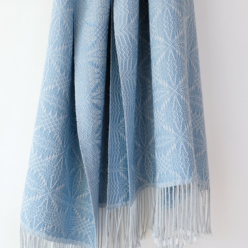 Cashmere Hand-woven cashmere silk stole [Hiiragihana 03] - Knit Scarves & Wraps - Silk Blue