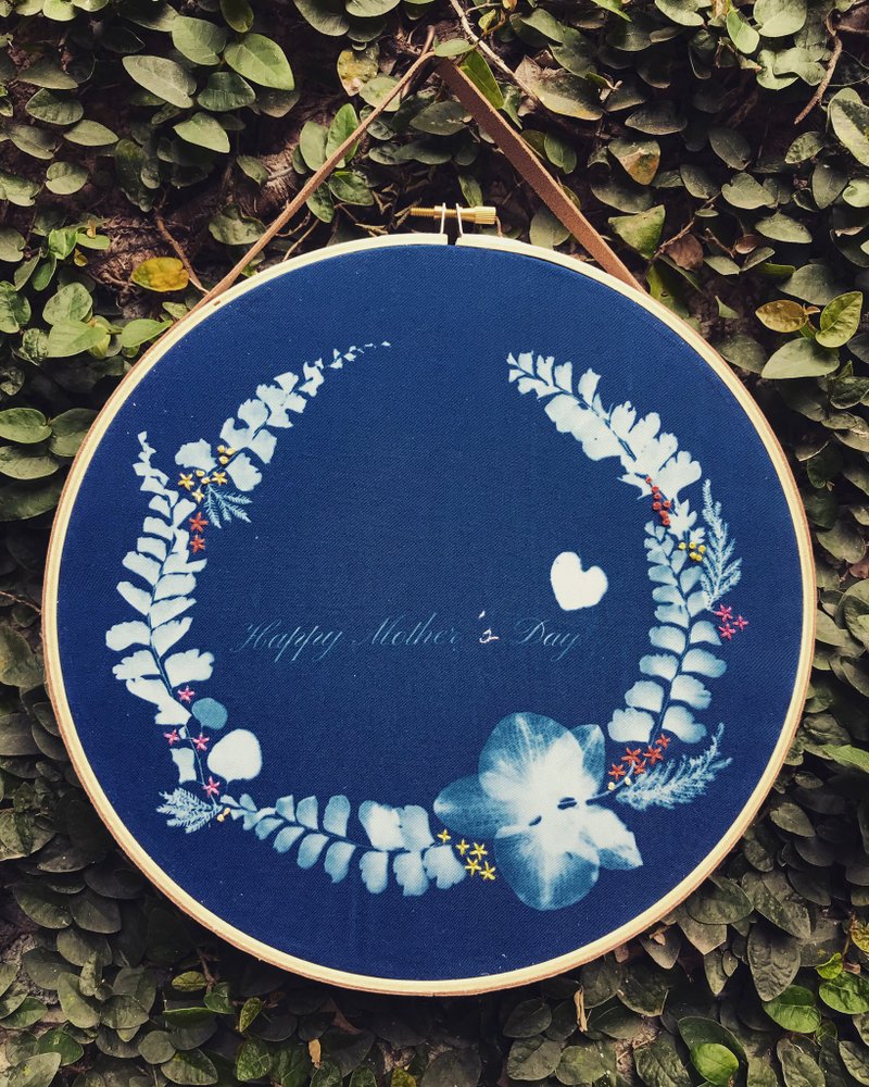 藍曬花圈 - 壁貼/牆壁裝飾 - 棉．麻 藍色