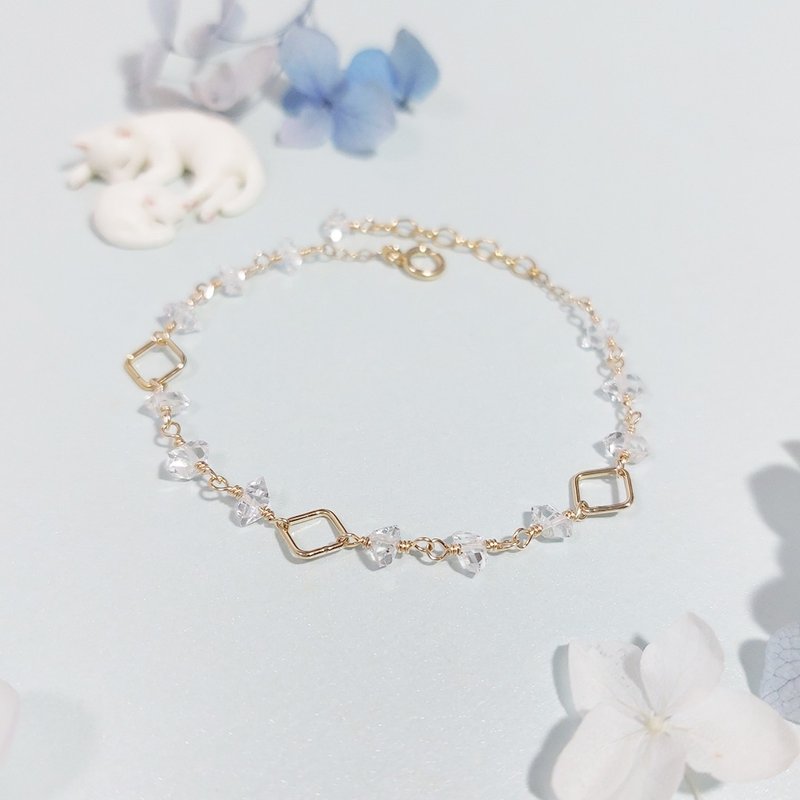 Herkimon Double Pointed Crystal x 14KGF Bracelet - สร้อยข้อมือ - คริสตัล ขาว