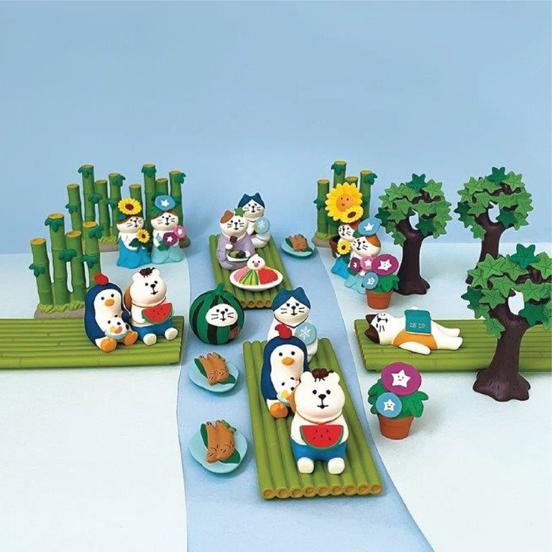 Japanese Decole Concombre - Snow Cat Comes to Summer - Items for Display - Resin 