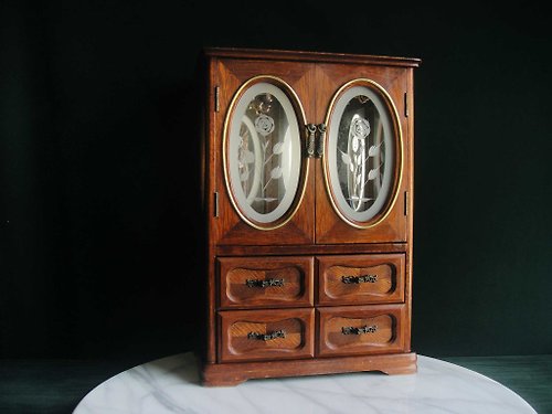 老時光OLD-TIME Vintage & Classic & Deco 【老時光 OLD-TIME】早期二手台灣製雕刻玻璃音樂珠寶櫃