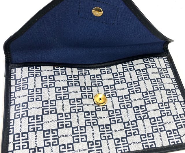 日本直送 名牌中古包 】GIVENCHY ジバンシィ ロゴ 総柄 クラッチ