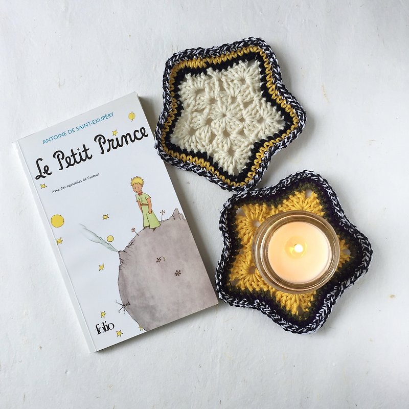 Crochet coaster  |  Stars  |  perfect little gift - ที่รองแก้ว - ผ้าฝ้าย/ผ้าลินิน สีเหลือง