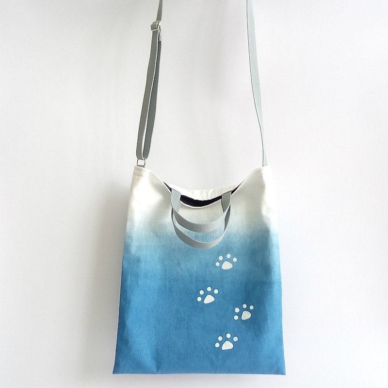 THani handmade blue-dyed gradient footprint three-use bag natural blue-dyed gradient portable shoulder back side back - Messenger Bags & Sling Bags - Cotton & Hemp Blue