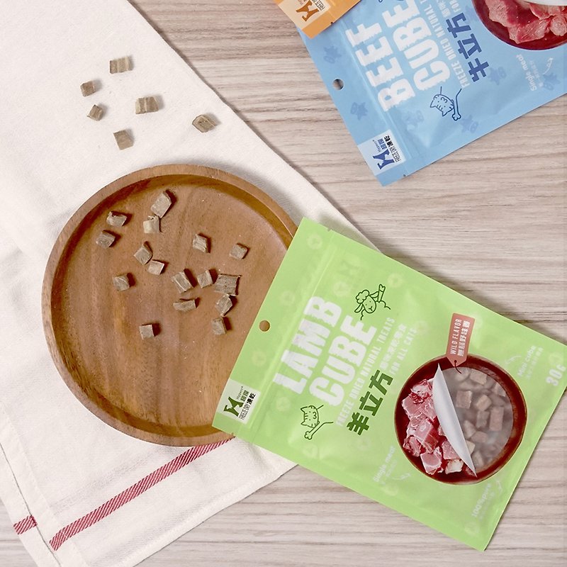 [Cat snacks] Hyperr freeze-dried mutton cubes pure meat with a crunchy texture without additives - ขนมคบเคี้ยว - อาหารสด 