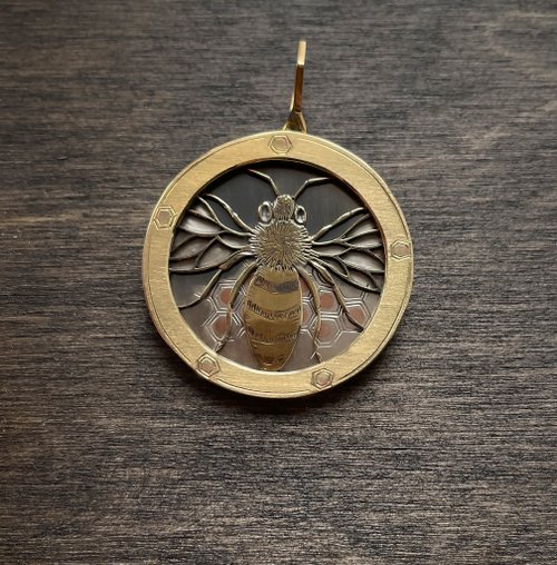 bee pendant necklace