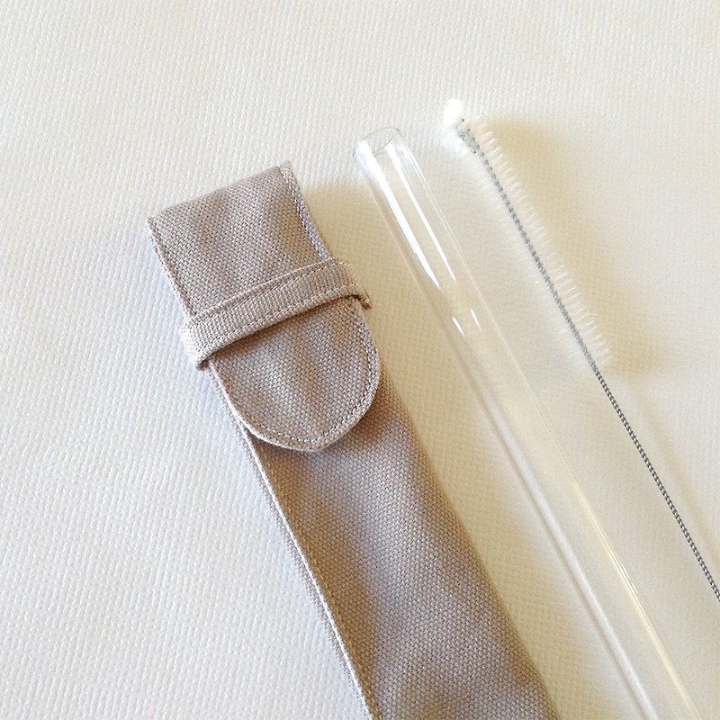 Solo Glass Straw Pouch Set/ Color: Soy Milk Tea/ Wide Straw - Reusable Straws - Other Materials Multicolor
