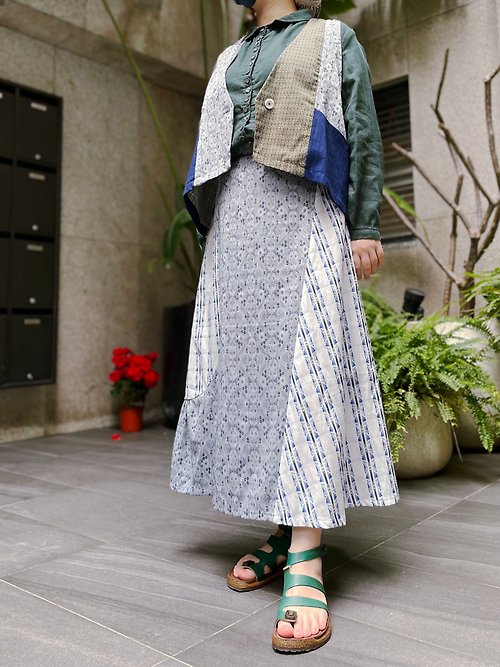MANA嗎哪服飾 灰藍 - 緹花民族風拼接裙 #U6010