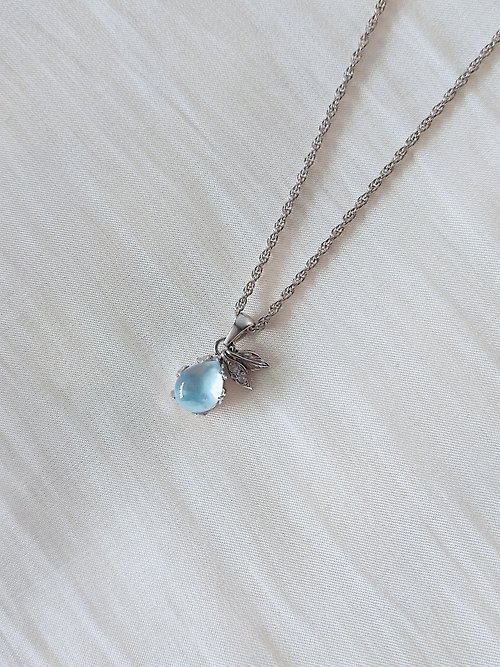 Be'shine Jewelry Official Necklace Aurora of T'Sea - Nigeria Sky Blue Topaz with Pearl Shell