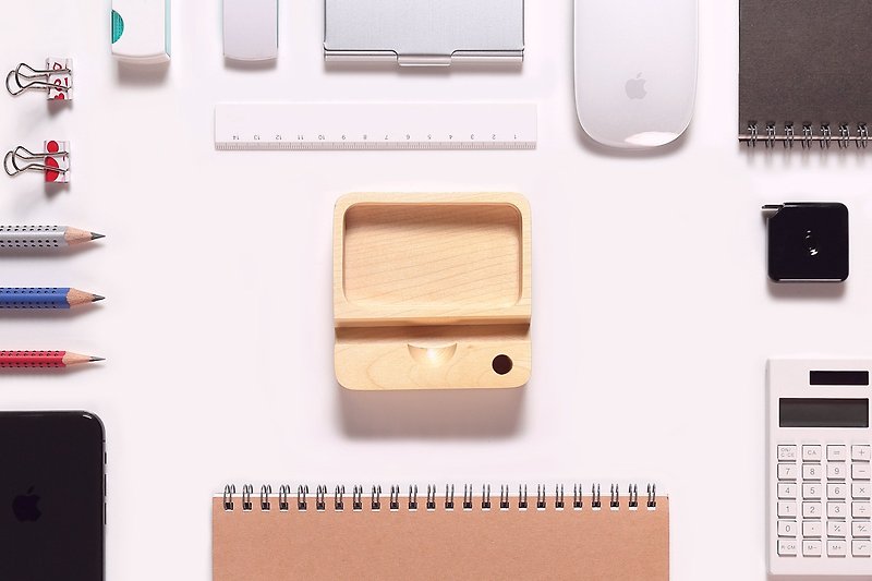 Ou Fei classic mobile phone holder (Maple) - ตะหลิว - ไม้ 