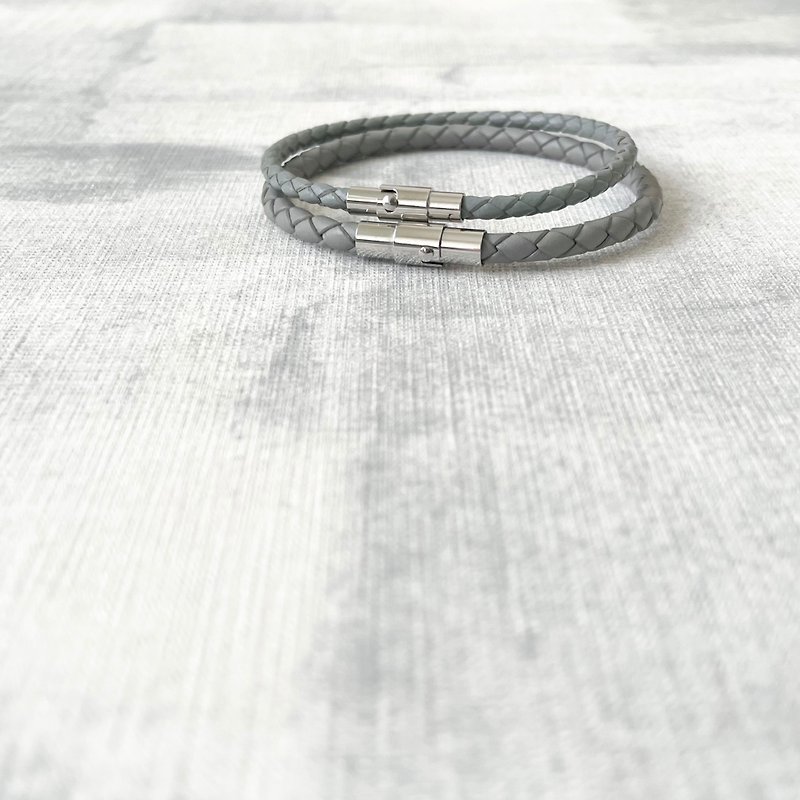 Extreme Gray | Gray | Leather Cord Bracelet - สร้อยข้อมือ - หนังแท้ สีเทา