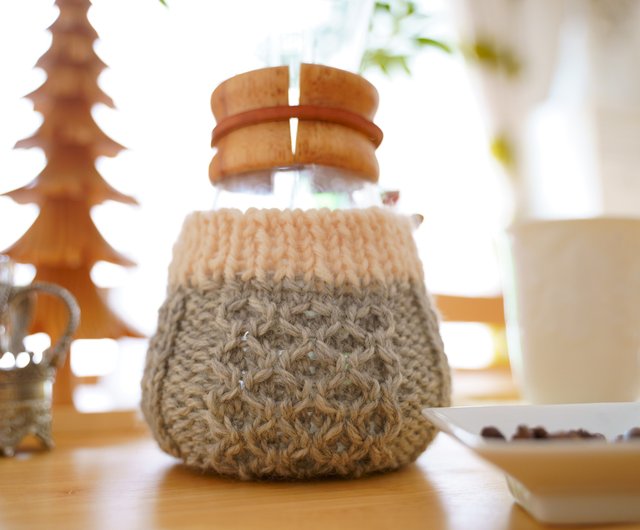 Chemex Cozy with I-Cord Bow Knitting Pattern, by Cathalynn