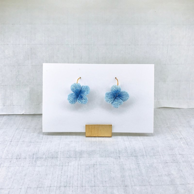 Calyx hand-embroidered earrings - Earrings & Clip-ons - Thread Blue
