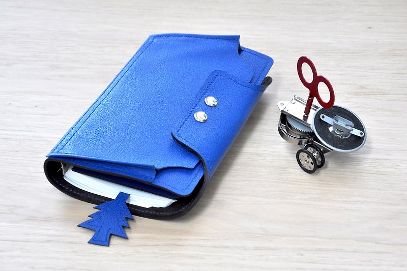 pouch系列:天藍色牛皮6孔A5活頁型筆袋記事本 - 筆記本/手帳 - 真皮 藍色