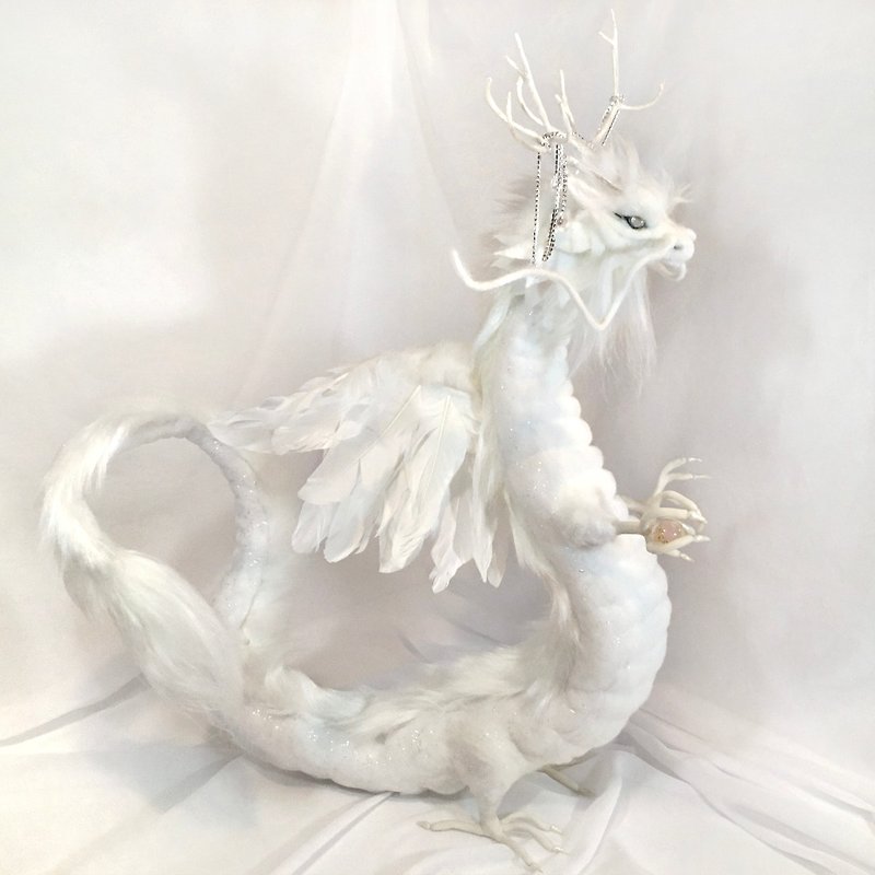 Chinese zodiac Year of the Dragon White Dragon Dragon Mythical beast Shenlong Strongest Feng Shui Dragon Wool felt - ตุ๊กตา - ไฟเบอร์อื่นๆ ขาว