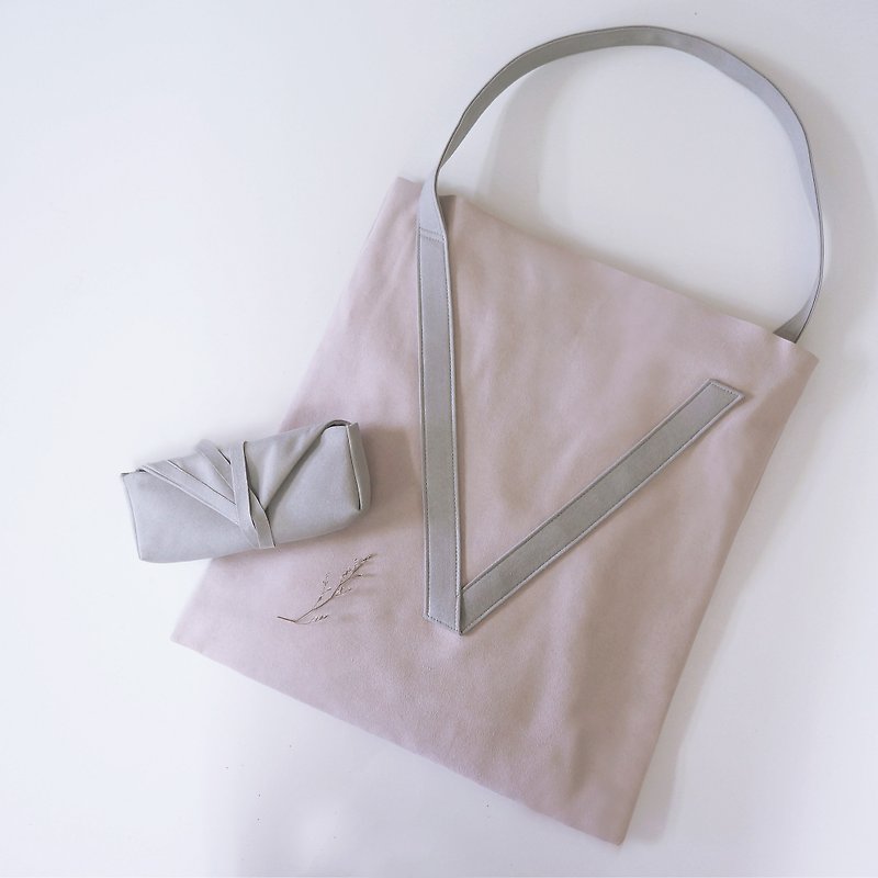 Goody Bag - \ fresh girl gift box. Blessing bag / set three ‧Vbag shoulder bag*1 + Mini V storage bag*1 - Messenger Bags & Sling Bags - Polyester Pink