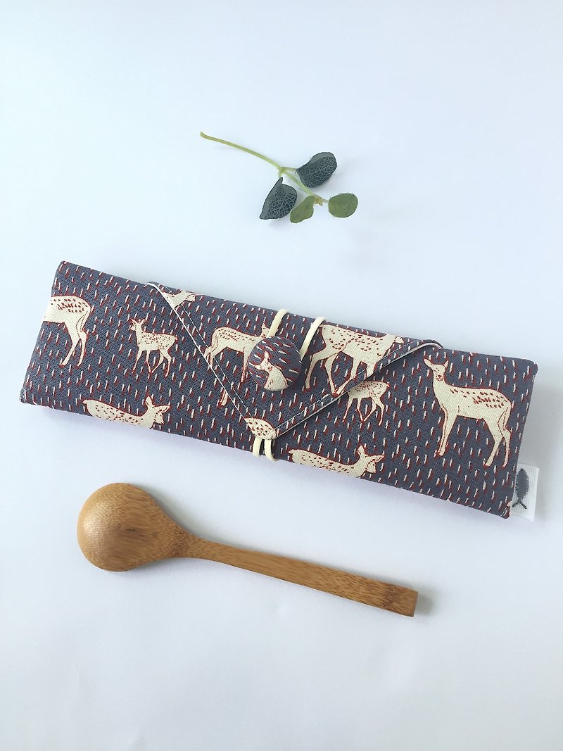 / Deer Bambi // portable cutlery bag / stationery bag / Brush Pack - Toiletry Bags & Pouches - Cotton & Hemp Multicolor