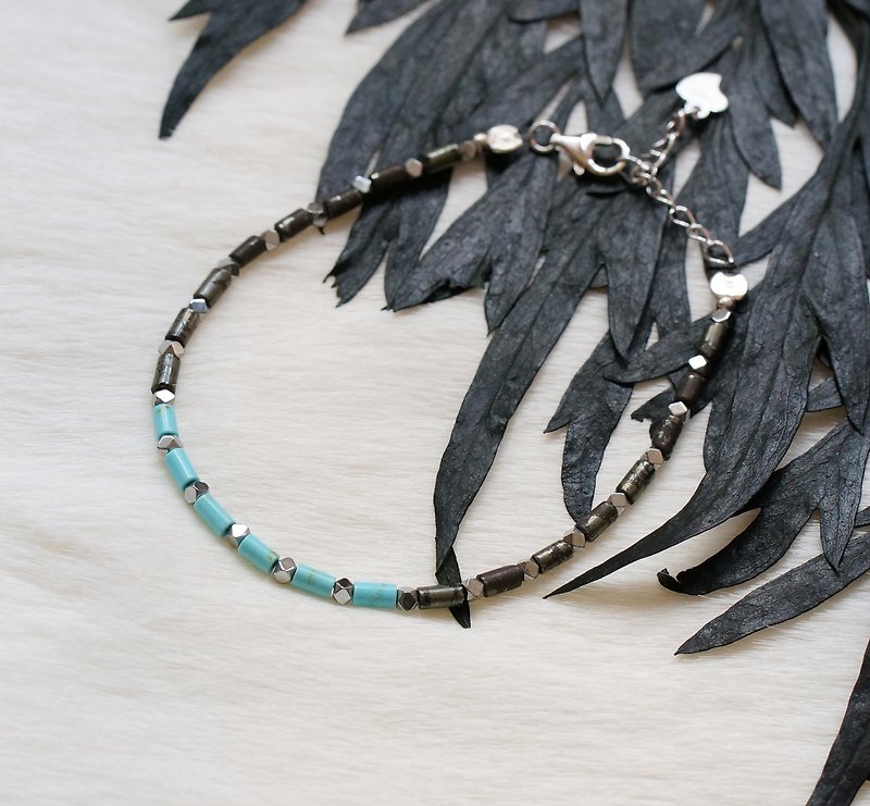  Pyrite + Turquoise Bracelet with Linear Memory Alloy - Bracelets - Gemstone 