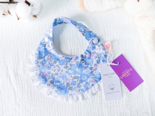 BOBO CHÉRIS 波波雪莉法式童裝 英國LIBERTY FABRICS法式有機棉寶寶圍兜(Betsy經典貝西藍色)