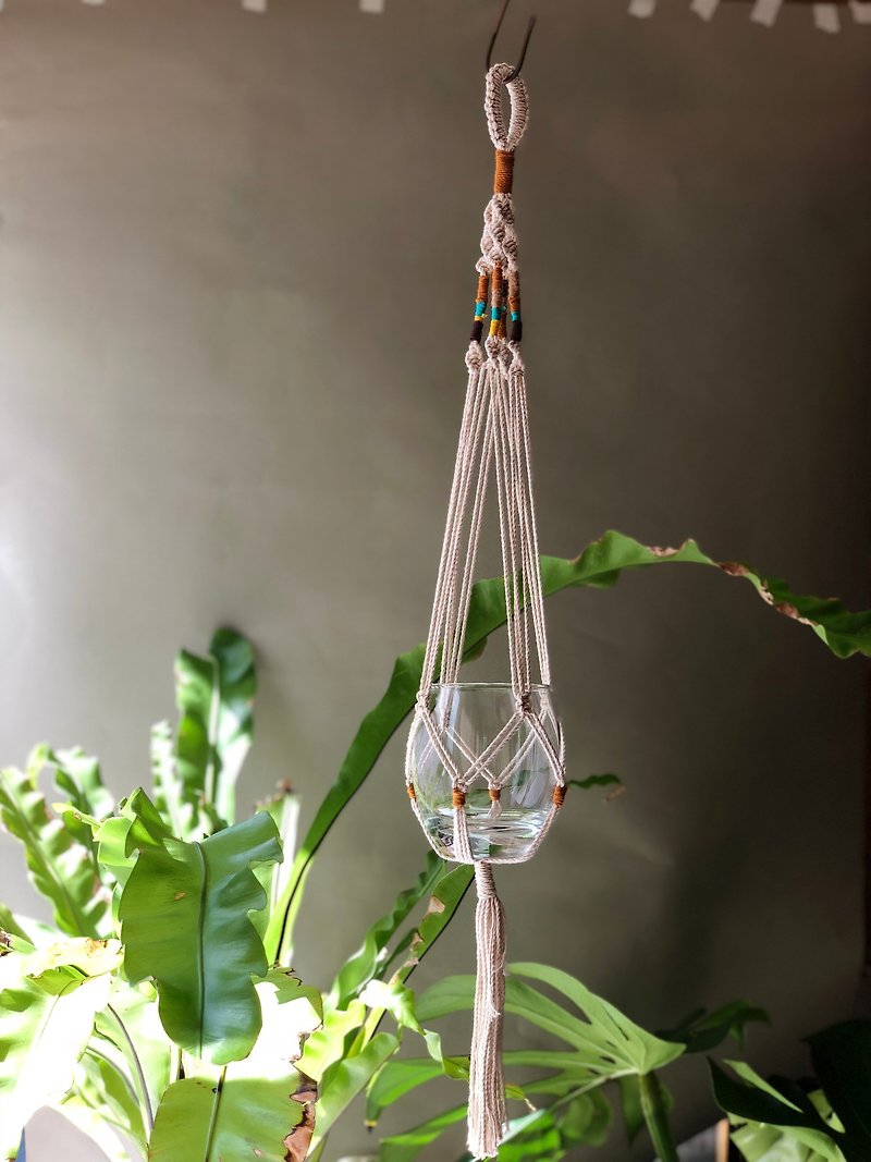 Little hippie. Heathered Woven Plant Hanging Basket - ชั้นวาง/ตะกร้า - ผ้าฝ้าย/ผ้าลินิน หลากหลายสี