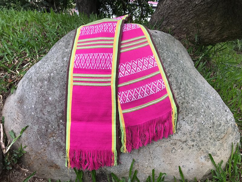 Cloth Tongfanxiang-Wonderful Infinite Totem, Exquisite Handicraft Doily/Decorative Weaving