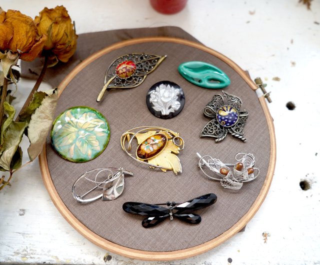 Shop Pins & Brooches