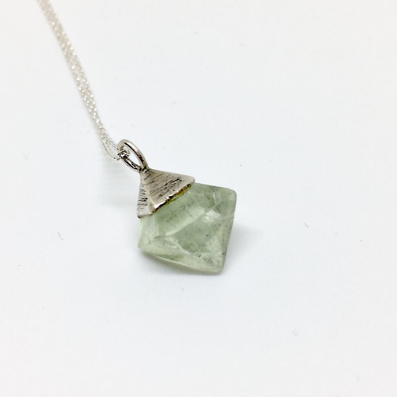 Small fluorite - Necklaces - Other Metals Silver