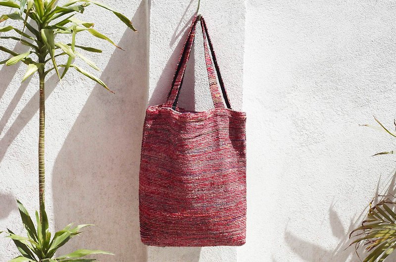 Sari Striped Lightweight Bag/Sari Line Backpack/Side Bag/Shoulder Bag-Gradient Starry Red and White Stripes - กระเป๋าแมสเซนเจอร์ - ผ้าฝ้าย/ผ้าลินิน หลากหลายสี