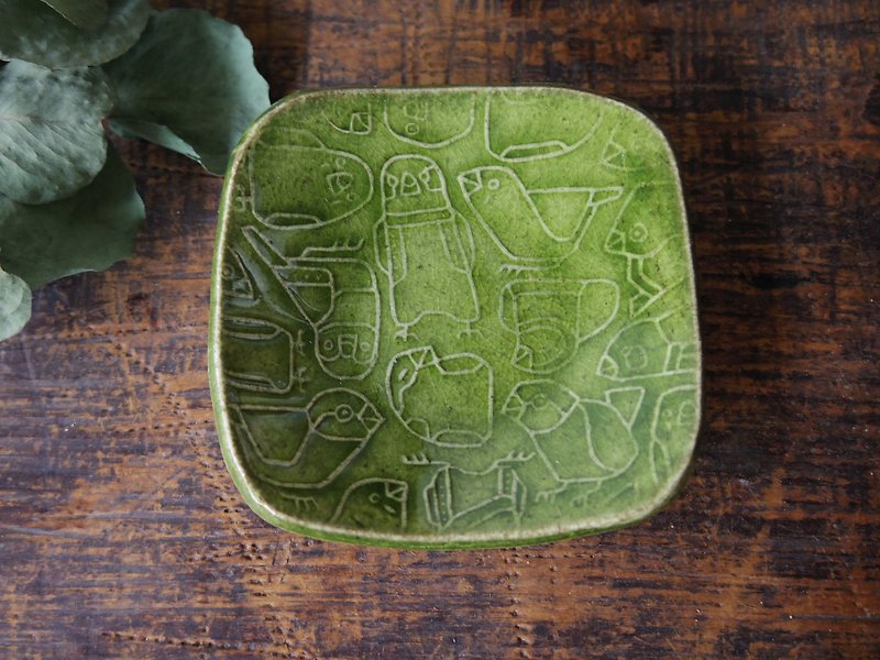 レリーフ豆皿 緑 フィンチ - 盤子/餐盤 - 陶 綠色