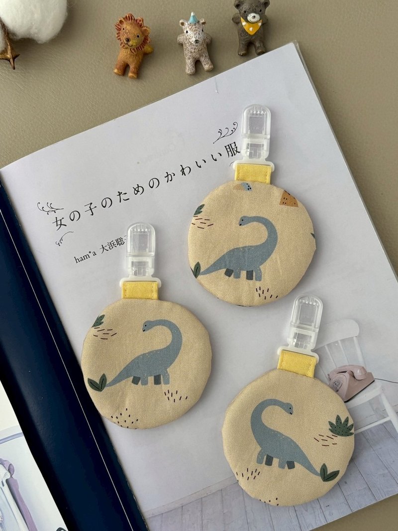 平安福袋 奶茶恐龍小火山  新生兒禮 口水巾 寶寶禮 - 圍兜/口水巾 - 棉．麻 卡其色
