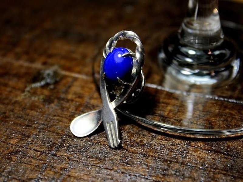Bartenders Bar Spoon Broach - Lapis Lazuli - เข็มกลัด - เครื่องเพชรพลอย สีเงิน