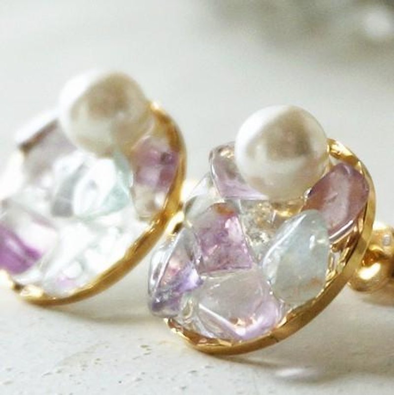 Hydrangea-colored natural stone and pearl earrings - Earrings & Clip-ons - Gemstone Purple