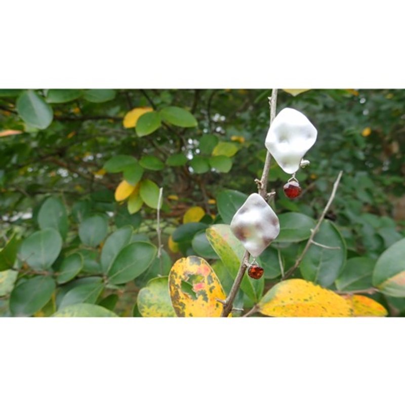 After the rain AW Clip-on Earrings - 耳環/耳夾/耳骨夾 - 其他金屬 