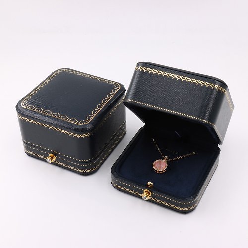 AndyBella Jewelry 宮廷華麗飾品盒, 圓角造型珠寶盒, 燙金滾邊小墜鍊盒
