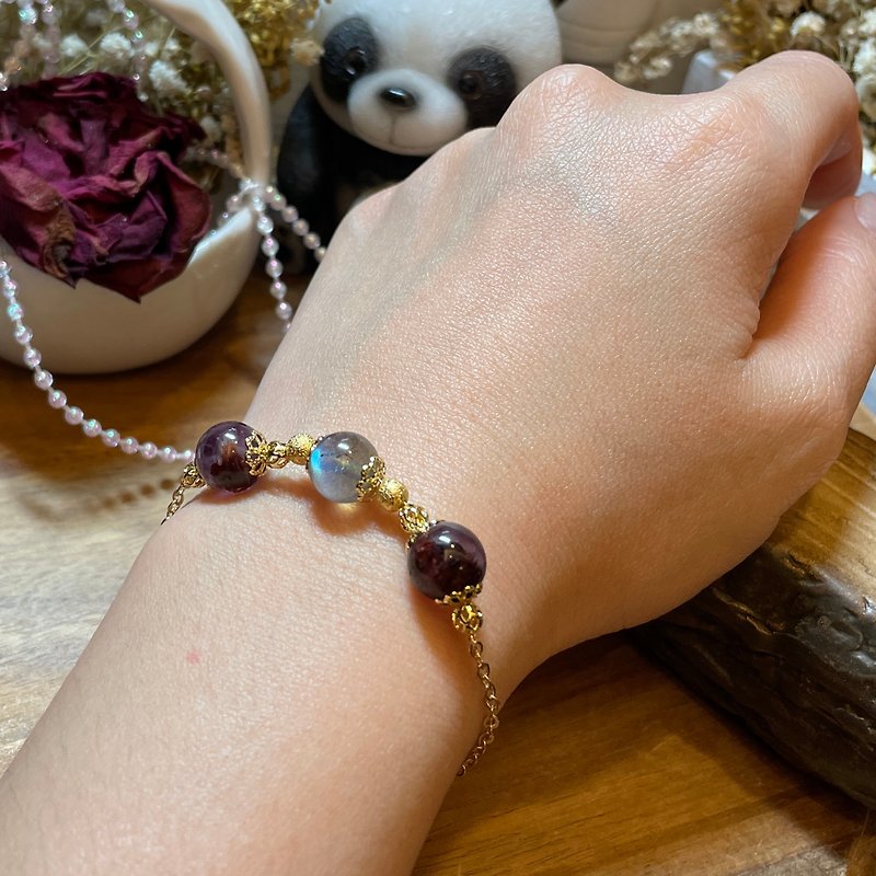 Moonlight. Blue Halo Labradorite + Purple Ghost Crystal Bracelet. 14k Gold Note. Yuan Yuan Round - Bracelets - Crystal Purple