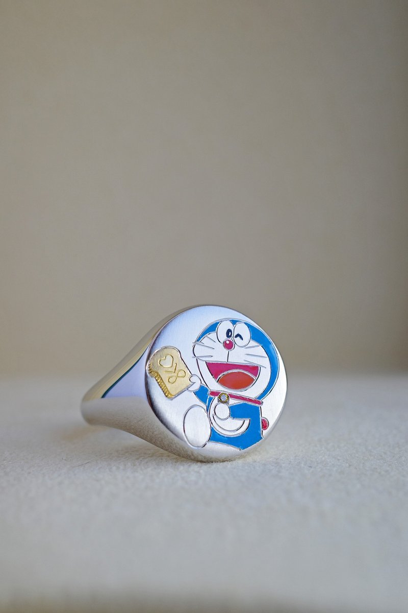 Doraemon-Inspired Sterling silver Signet Ring - แหวนทั่วไป - เครื่องประดับ 