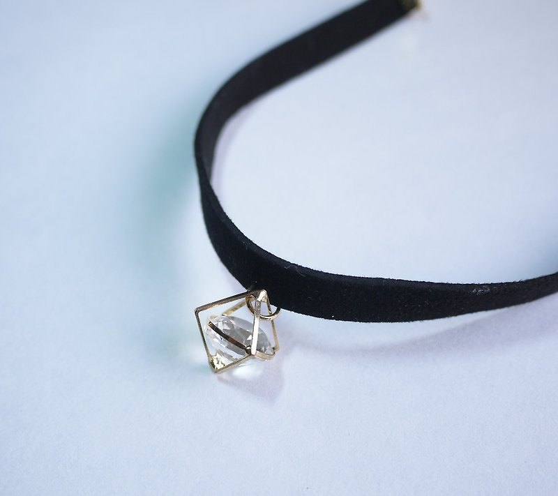Diamond geometric prisoner's necklace. Tricolor Panna Cotta - สร้อยติดคอ - โลหะ สีทอง