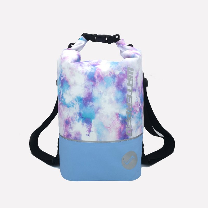 New color matching outdoor 15L waterproof backpack bag (watercolor blue) - กระเป๋าแมสเซนเจอร์ - วัสดุกันนำ้ สีน้ำเงิน