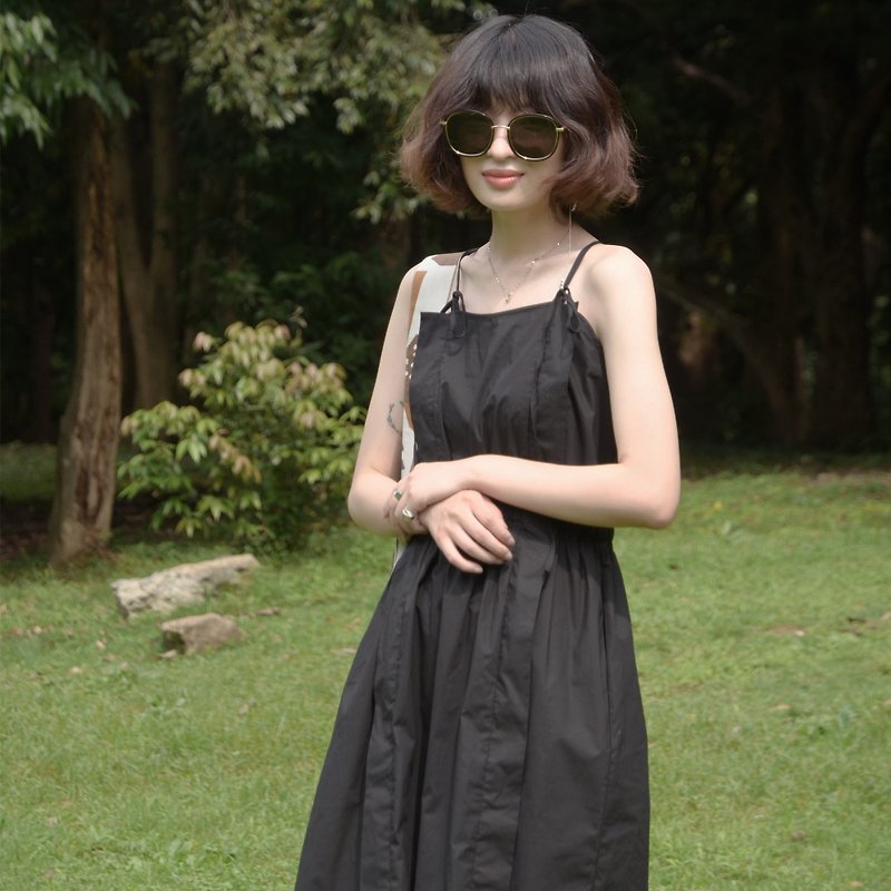 High-waist pleated elastic vest dress|dress|summer|cotton+spandex|Sora-320 - ชุดเดรส - ผ้าฝ้าย/ผ้าลินิน สีดำ