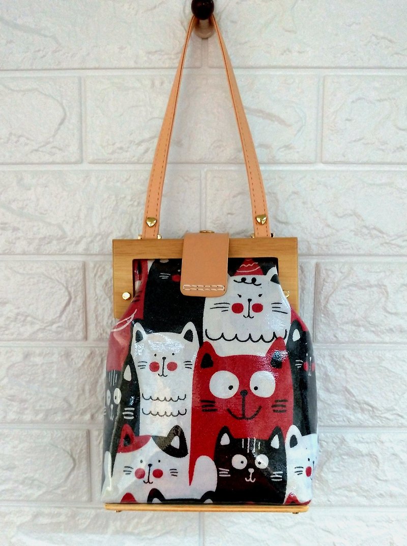 [MY. Handmade] Wooden Shelf Gold Handbag~ Chubby Cat - Handbags & Totes - Cotton & Hemp Multicolor