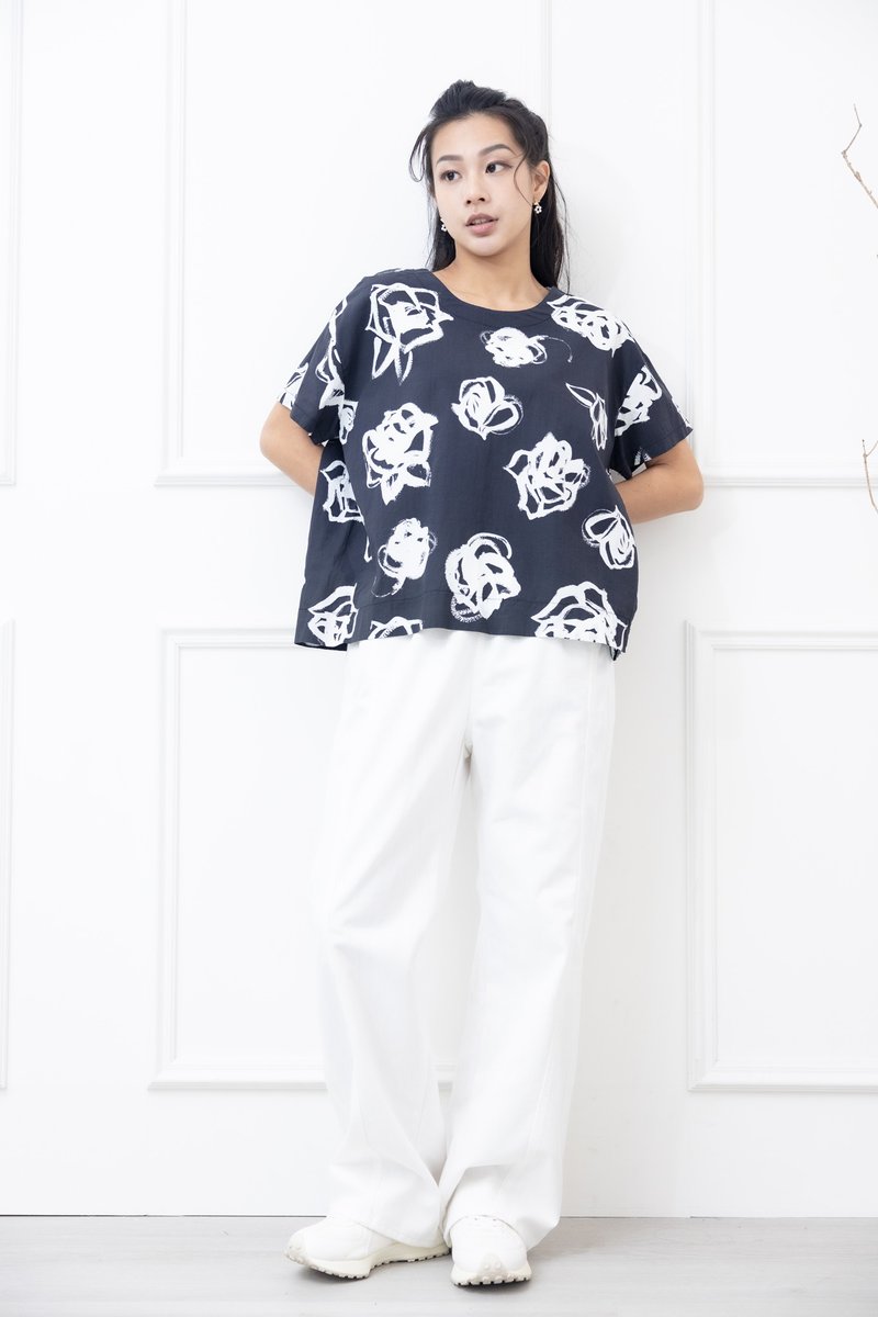 白色線條花上衣 黑色 - 女 T 恤 - 其他材質 黑色