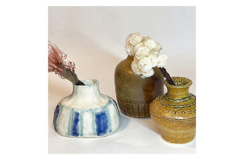 小さな陶器の花瓶 - 花瓶・植木鉢 - 陶器 ブラウン