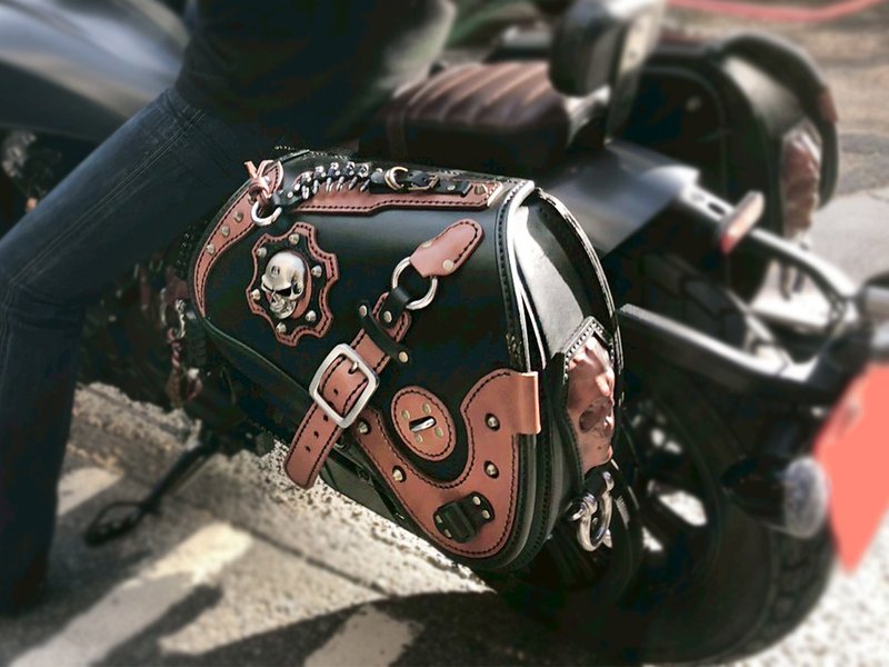 Motorcycle Triangle Bag - อื่นๆ - หนังแท้ สีดำ