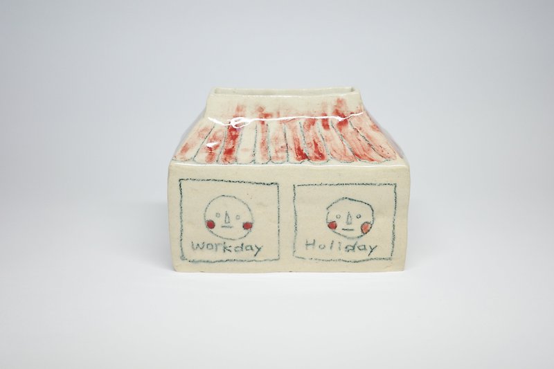 PokerfaceUniverse hand-painted red-roofed expressionless ceramic hut - เซรามิก - ดินเผา 