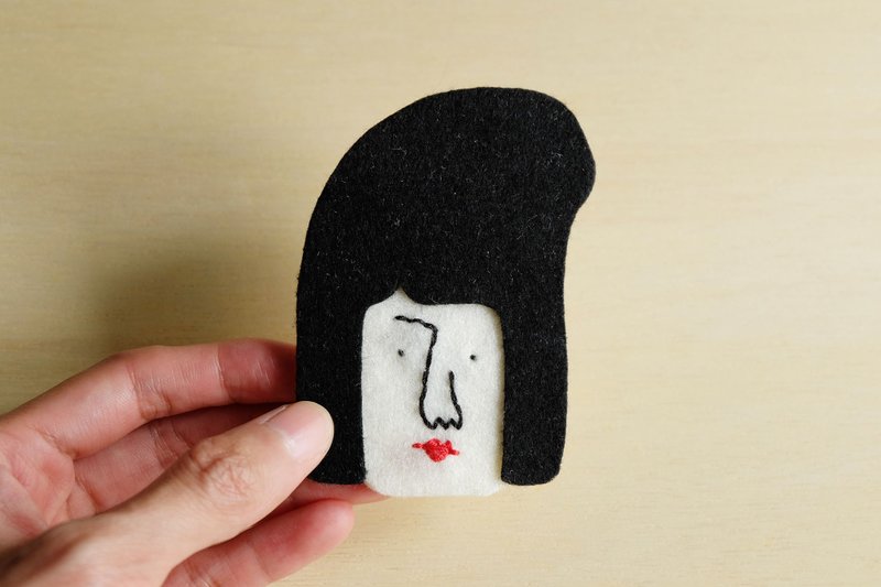 Miss Hairy Collection / Wool Felt Fabric Brooch / L Size - เข็มกลัด - ขนแกะ สีดำ