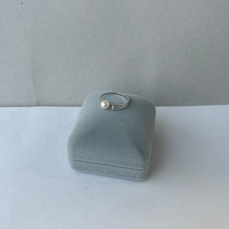 Akoya 海水珍珠 × SV925銀 幾何開口戒指 可調式設計 - 戒指 - 珍珠 