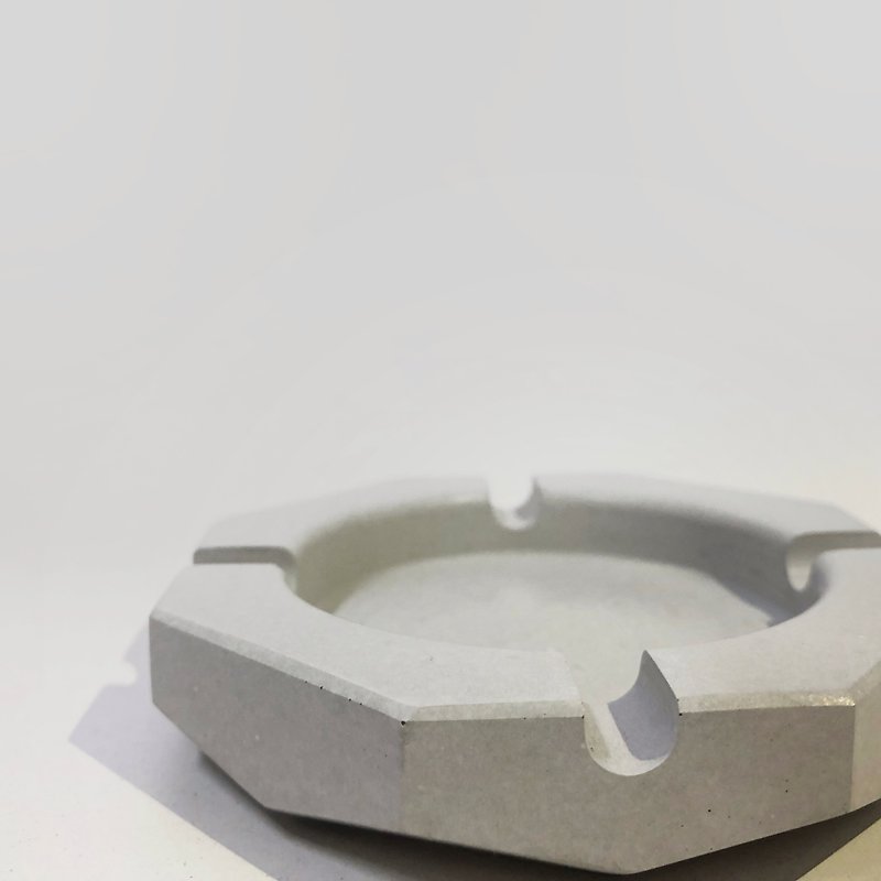 Cement ashtray - Other - Cement White