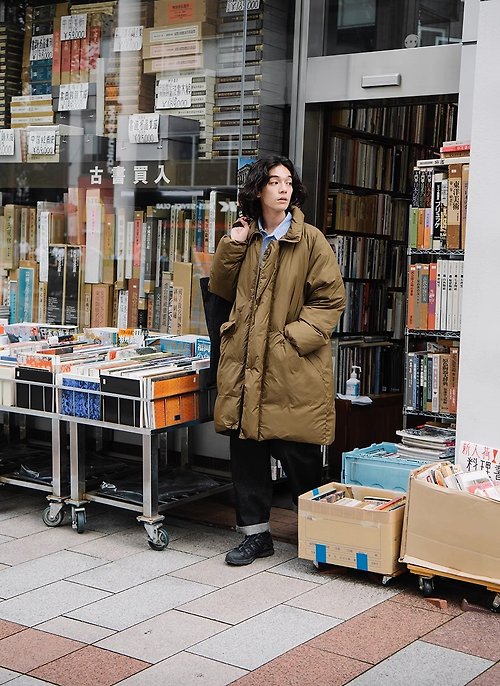 有時又一 YOSHIYOYI 街角舊書店 日系復古長款羽絨服外套