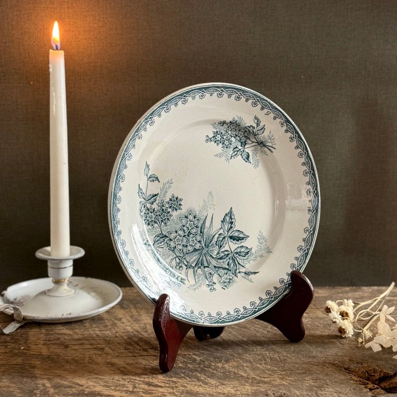 40603-French antique blue print floral plate model Margot by St Amand - จานและถาด - เครื่องลายคราม 