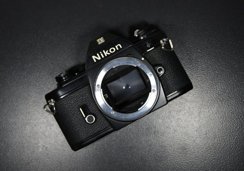 Film Camera Vogue 【經典古物】尼康 NIKON EM 黑機 單反 手動對焦 底片單眼相機